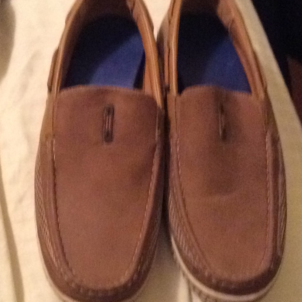 Mens boat type slip on shoes